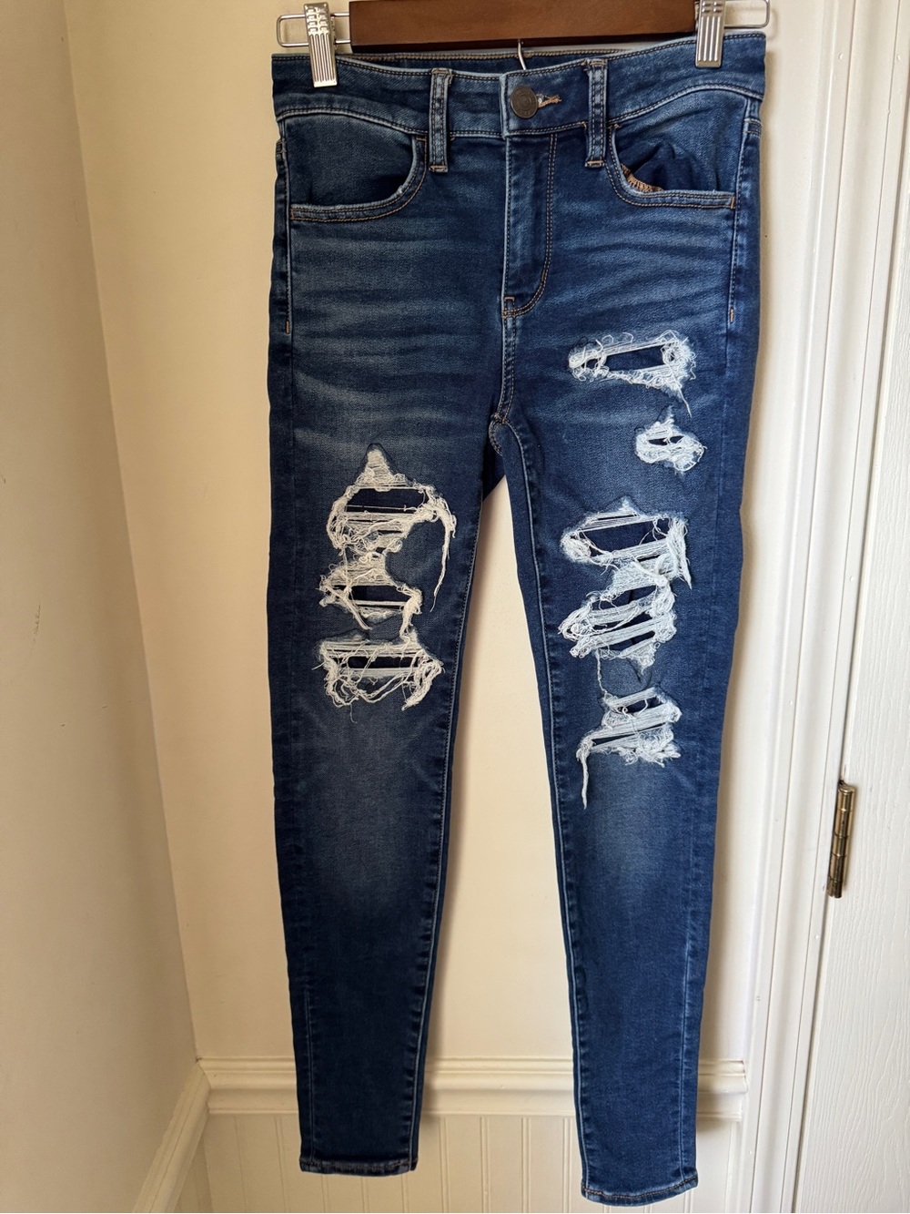 American Eagle Outfitters Dark Blue Skinny Jeans Distressed Size 0